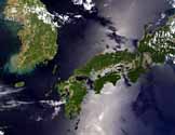 Takto vyhl Japonsko z vesmru - vlevo se dru jih Koreje