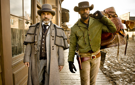 Bval otrok Django (Jamie Foxx) i jeho zachrnce a park dr. Schultz (Christoph Waltz) se iv jako profesionln lovci lid