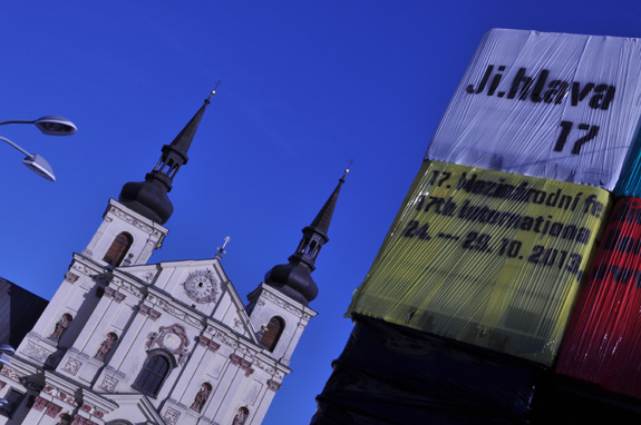 Mezinrodn festival dokumentrnch film Ji.hlava pat mezi nejvt udlosti autorskho dokumentrnho filmu ve stedn a vchodn Evrop. esk rozhlas zde u potet pod pehldku Radiodokumentu.